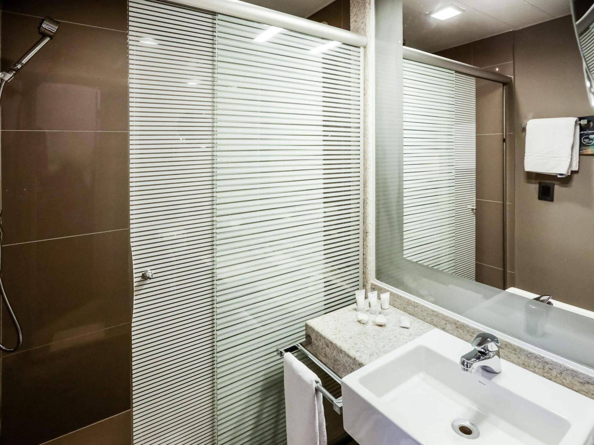 Executive Queen Room with View